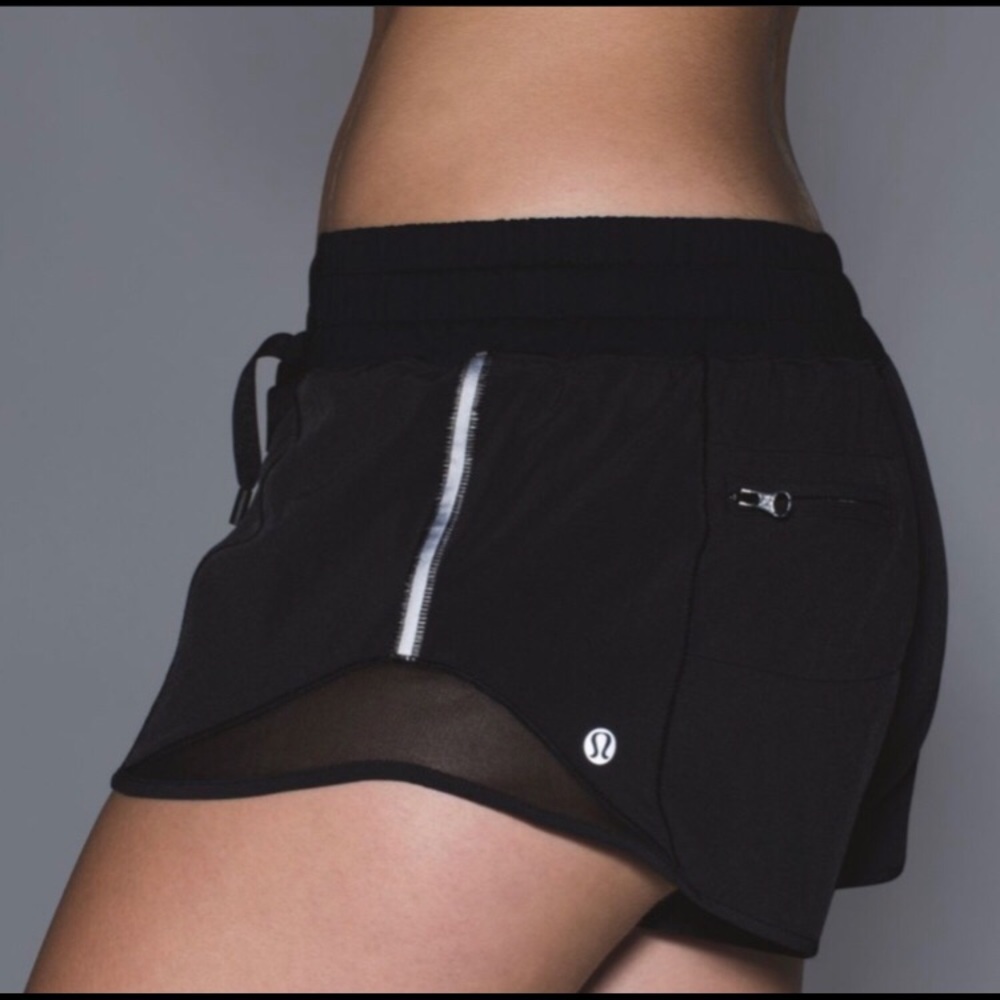 Lululemon Hotty Hot Short